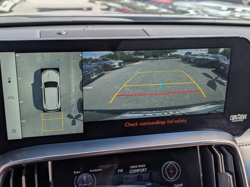 Certified 2025 Lexus LX 700h Overtrail AWD/4WD image 33