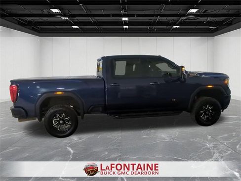 Used 2022 GMC Sierra 2500 AT4 w/ AT4 Preferred Package image 9