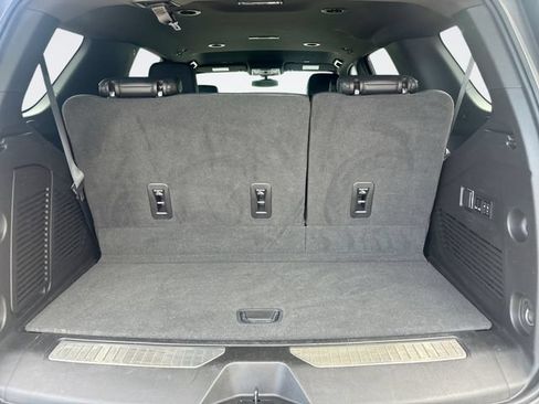 Used 2022 GMC Yukon Denali AWD/4WD image 25
