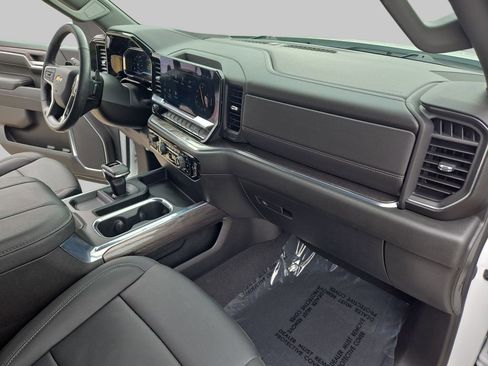 Used 2023 Chevrolet Silverado 1500 LTZ AWD/4WD image 10
