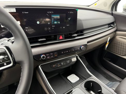 New 2026 Kia Carnival SX FWD image 12