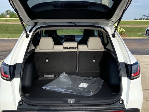 New 2027 Honda HR-V LX image 14