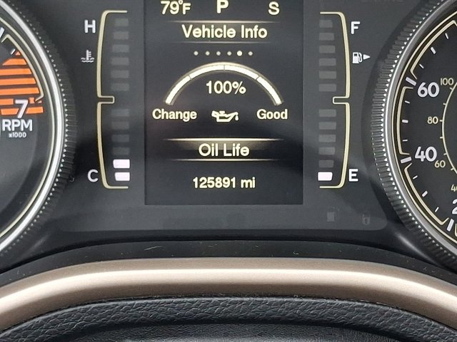 Used 2016 Jeep Cherokee Latitude AWD/4WD image 23