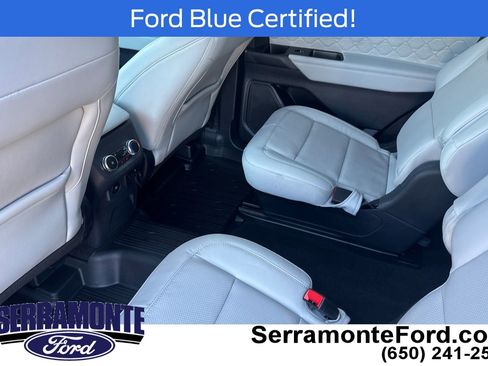 Certified 2025 Ford Explorer Platinum w/ Ultimate Package AWD/4WD image 15