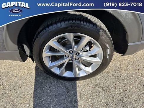 Certified 2023 Ford Explorer Platinum w/ Class IV Trailer Tow Package image 13