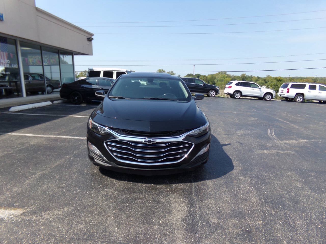 Used 2021 Chevrolet Malibu LT w/ Midnight Edition FWD image 3