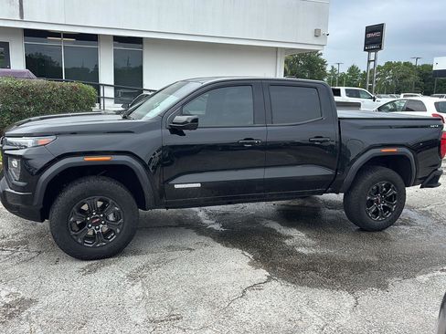Used 2025 GMC Canyon Elevation w/ Convenience Package AWD/4WD image 4