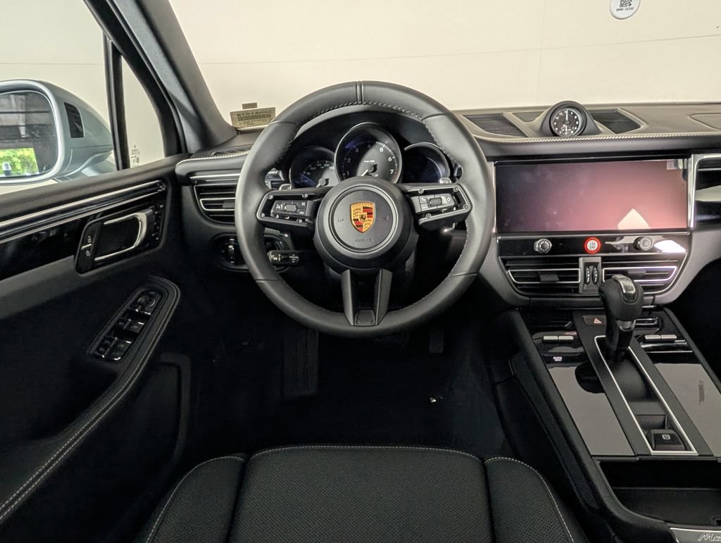 New 2026 Porsche Macan AWD/4WD image 21
