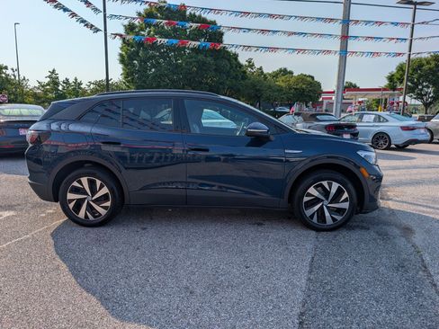 Used 2023 Volkswagen ID.4 Pro AWD/4WD image 2