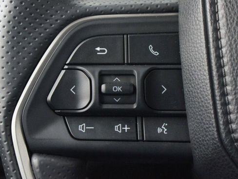 Used 2025 Toyota 4Runner Limited image 10