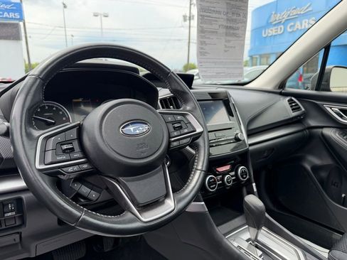 Used 2022 Subaru Forester Premium AWD/4WD image 16