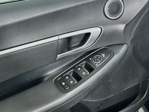 Used 2025 Hyundai Sonata SEL FWD image 15