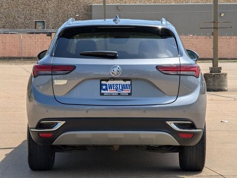 Used 2022 Buick Envision Essence w/ Technology Package I FWD image 4