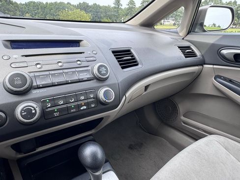 Used 2011 Honda Civic LX image 24