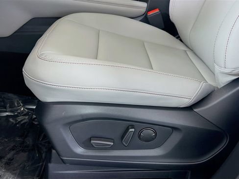 New 2026 Ford Explorer Active w/ Active Comfort Package AWD/4WD image 24