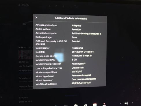 Used 2021 Tesla Model S Plaid image 22