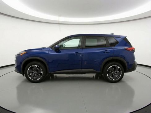 Used 2025 Nissan Rogue SV image 5