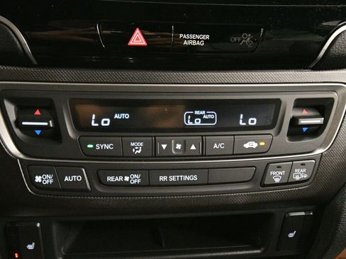 Used 2023 Honda Passport TrailSport image 15