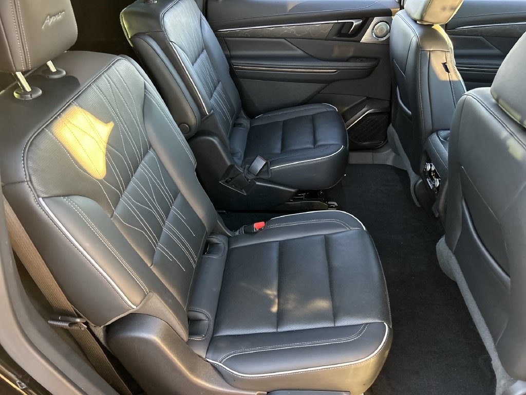 Used 2025 Buick Enclave Avenir w/ Super Cruise Package AWD/4WD image 27
