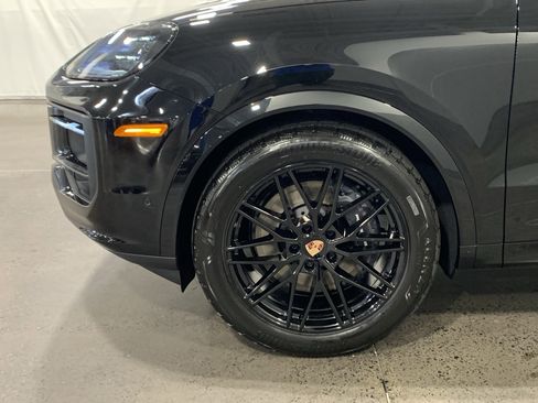 New 2026 Porsche Cayenne Coupe image 33