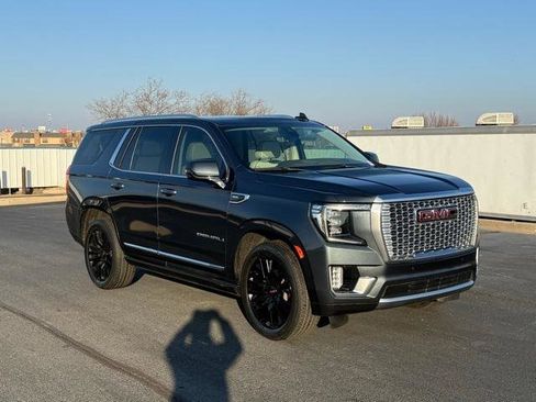 Used 2021 GMC Yukon Denali w/ Denali Premium Package image 1