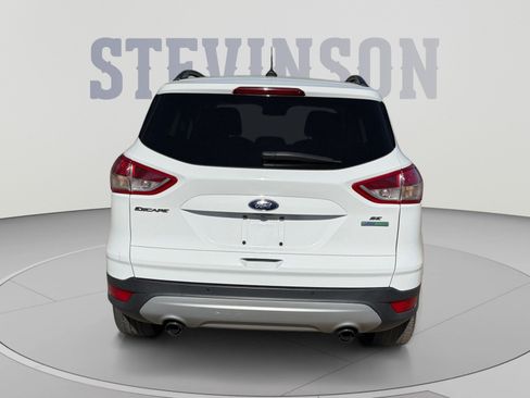 Used 2016 Ford Escape SE w/ Equipment Group 201A FWD image 4
