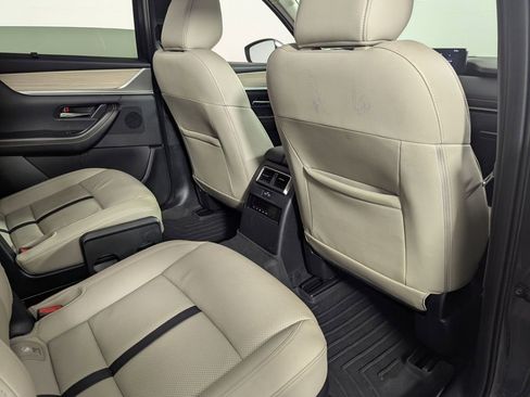 Used 2024 MAZDA CX-90 Plug-In Hybrid w/ Preferred image 34