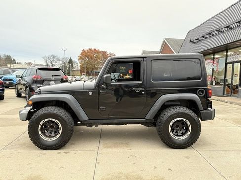 Used 2018 Jeep Wrangler Sport image 4