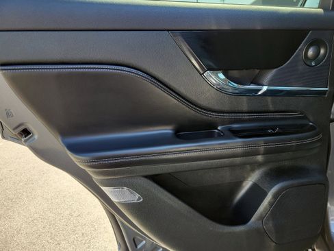 Used 2023 Lincoln Corsair AWD w/ Equipment Group 102A image 9