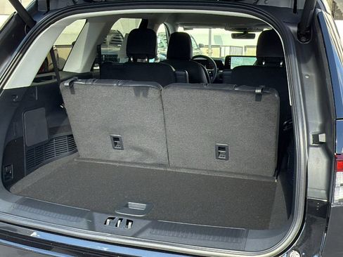 New 2026 Lincoln Aviator AWD image 14