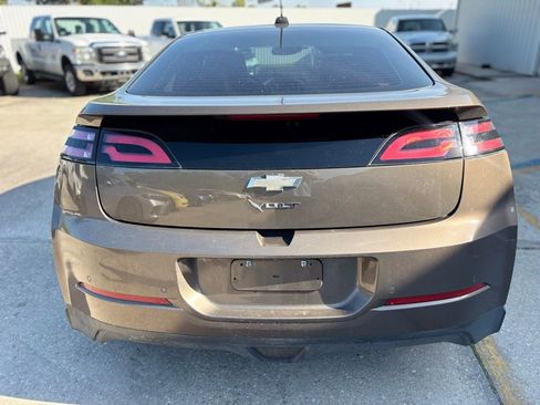 Used 2015 Chevrolet Volt Premium w/ Premium Trim Package image 4