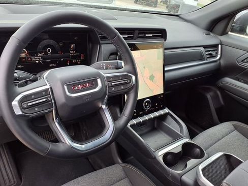 Used 2026 GMC Terrain Elevation w/ Technology Package II image 4