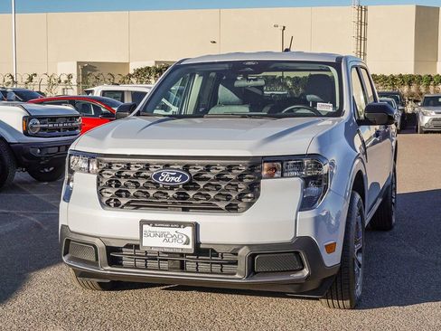 New 2026 Ford Maverick XLT w/ XLT Luxury Package image 3