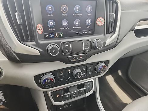 Used 2024 GMC Terrain SLT FWD image 15