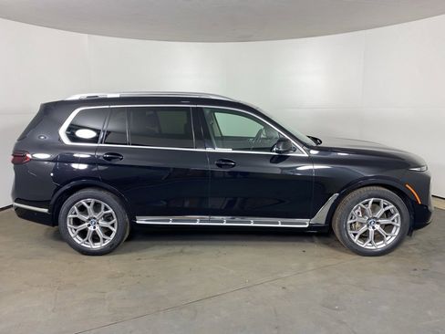 Used 2023 BMW X7 xDrive40i w/ Premium Package image 4