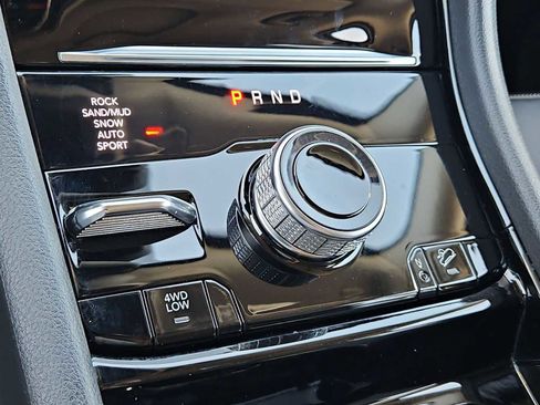 Used 2022 Jeep Grand Cherokee Limited 4xe w/ MOPAR Finishing Package image 34