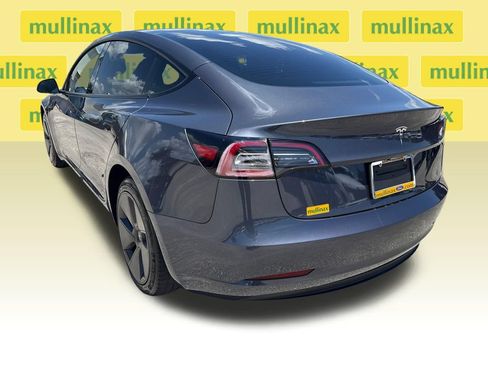 Used 2023 Tesla Model 3 Standard Range RWD image 7