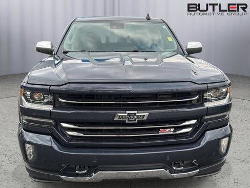 Used 2018 Chevrolet Silverado 1500 LTZ Z71 w/ Centennial Edition image 8