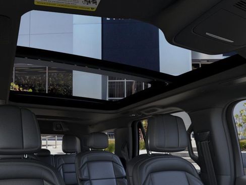New 2026 Lincoln Navigator Reserve w/ Jet Appearance Package AWD/4WD image 22