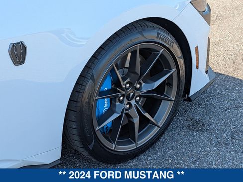 Used 2024 Ford Mustang Dark Horse RWD image 13