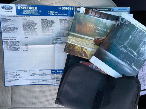 Used 2016 Ford Explorer Platinum image 39