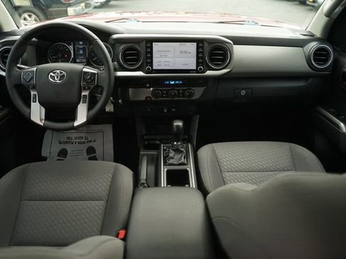 Used 2021 Toyota Tacoma SR5 RWD image 20