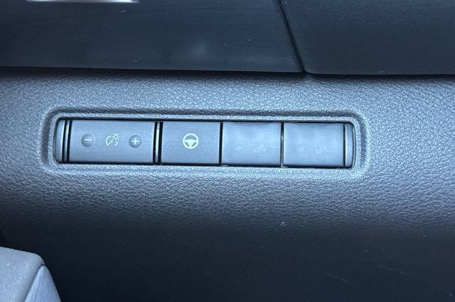 Used 2024 Nissan Pathfinder Rock Creek AWD/4WD image 44