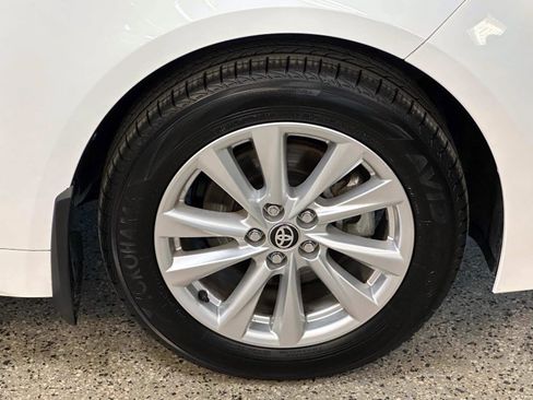 Used 2025 Toyota Corolla LE w/ LE Premium Package image 10