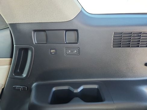 Used 2021 Hyundai Palisade Limited image 41