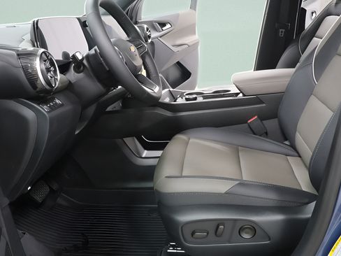 New 2026 Chevrolet Equinox LT w/ Convenience Package II AWD/4WD image 19