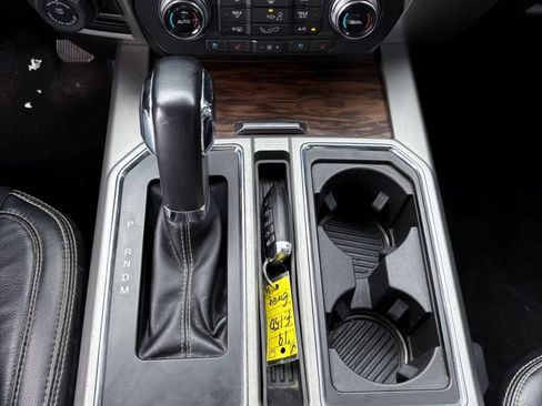 Used 2019 Ford F150 Lariat w/ Equipment Group 502A Luxury AWD/4WD image 27