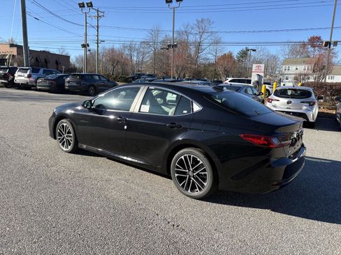 New 2026 Toyota Camry XLE image 5