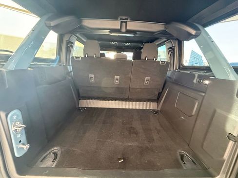 Used 2023 Ford Bronco Wildtrak image 18