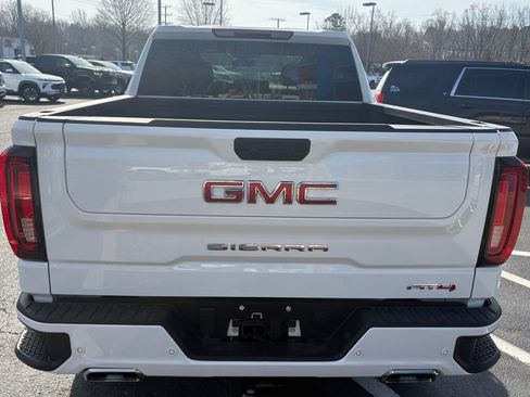 Used 2025 GMC Sierra 1500 AT4 image 17